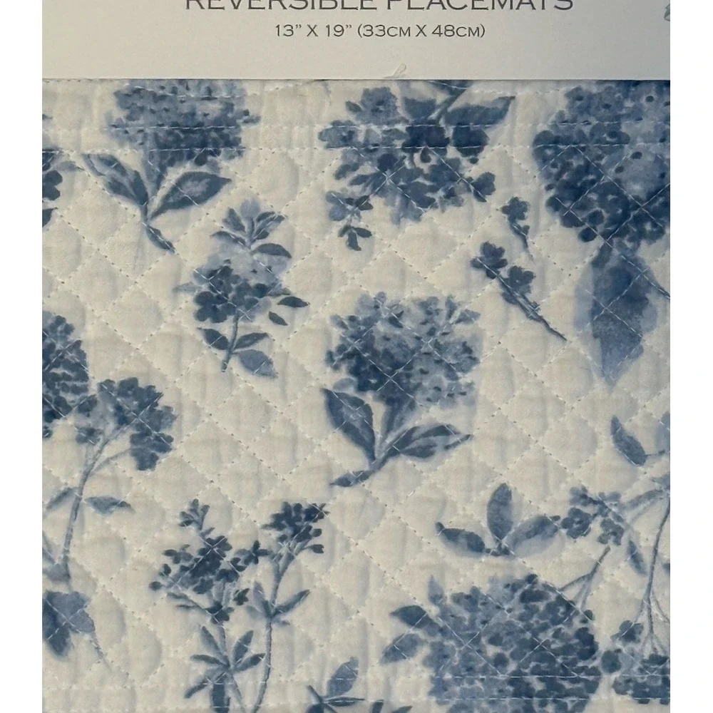 NEW Shabby Chic Set Of 4 Scalloped Edged Blue White Hydrangea‎ Quilted Placemats